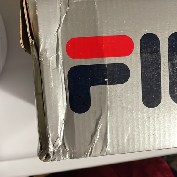 Fila NIB Westpark white sneakers in size 13 - Picture 9 of 9